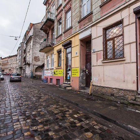Квартира Подобово В Центрі На Вулиця Скорика 25 Колишня Чайковського Біля Філармонії Lviv Eksteriør billede